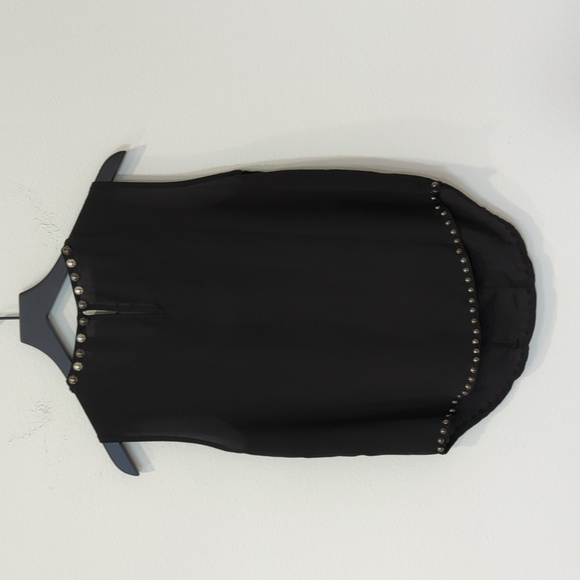 NWT studded cut out top - Picture 4 of 8